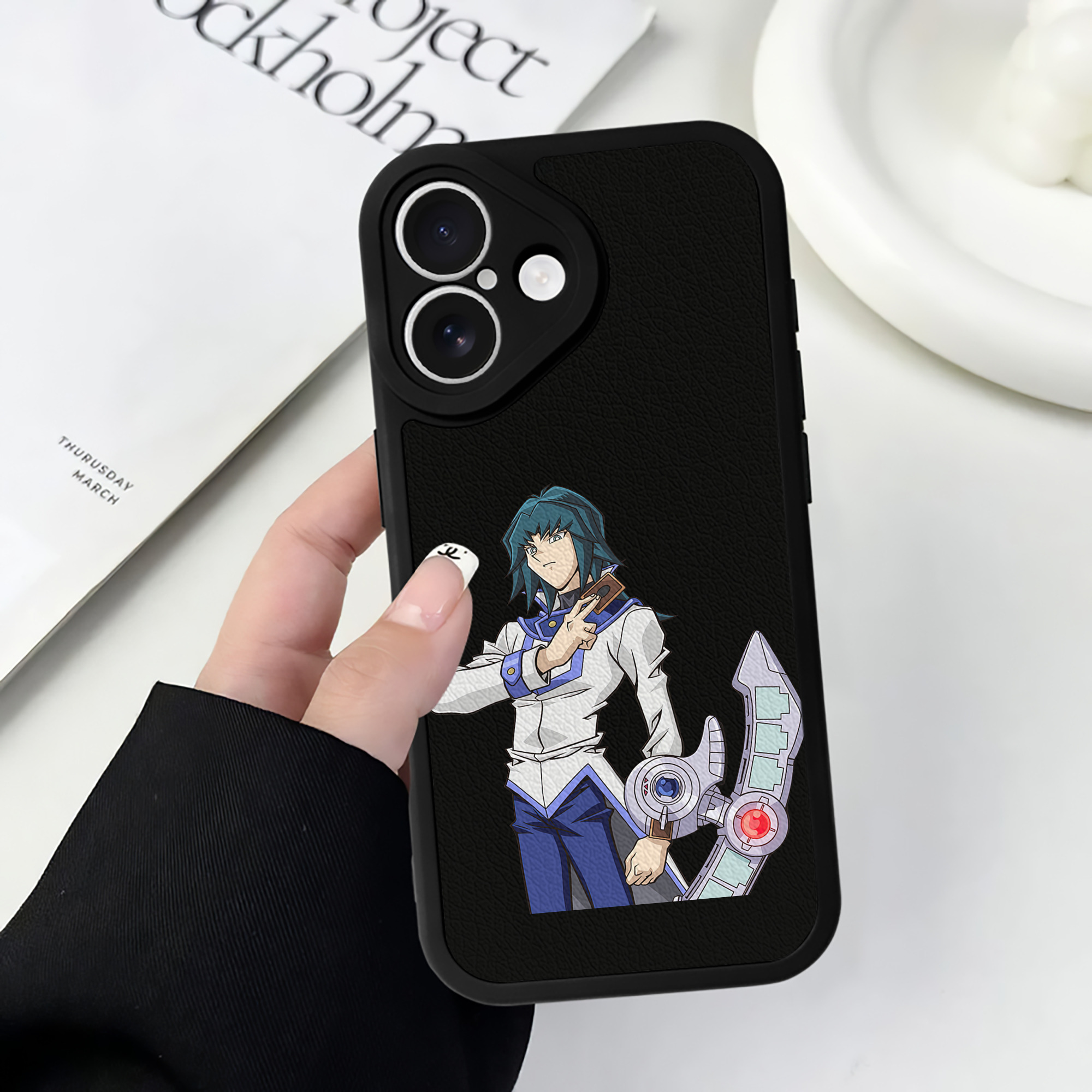 遊☆戯☆王 Yu-Gi-Oh! 【iPhone 16シリーズ対応】シリコンスマホケース（レザー調） 材質：シリコン